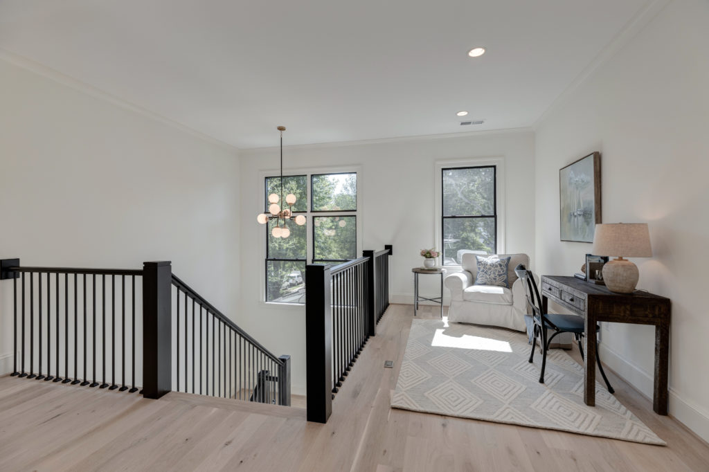 Twentysixth: Transitional Cottage in Arlington, VA | Private Lot ...