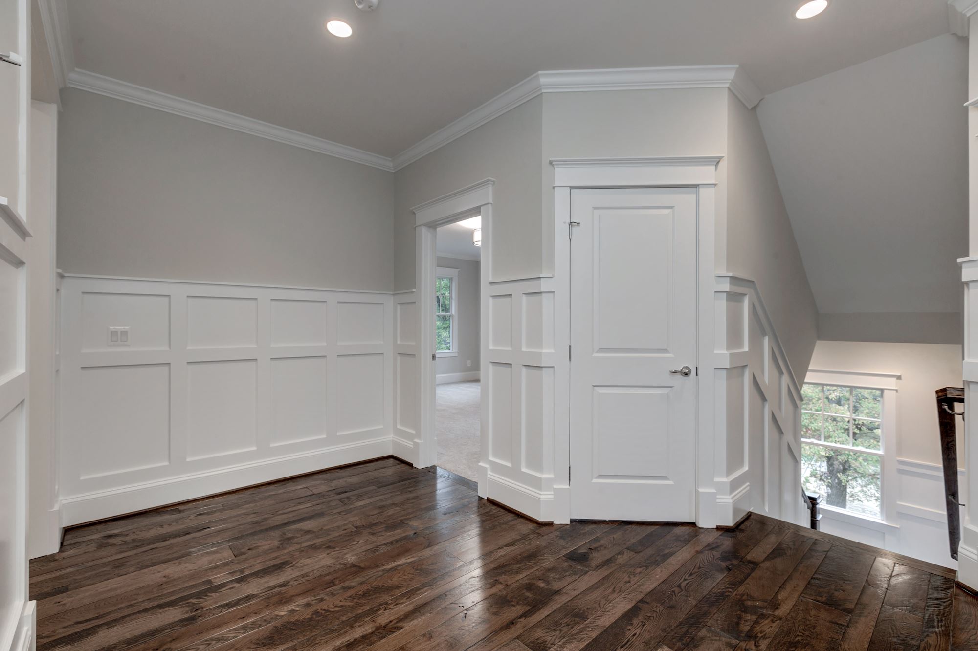 Delf 12 Image gallery image