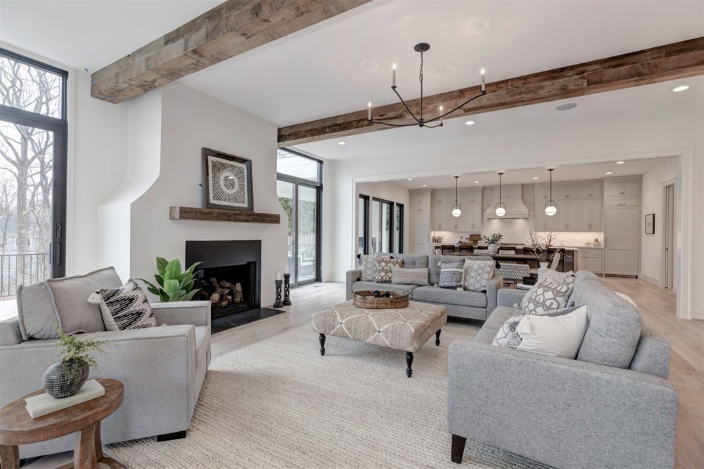 Mastering the Art of Project Management: Ensuring Timely Delivery of Your Brush Arbor Homes 1 Project Management