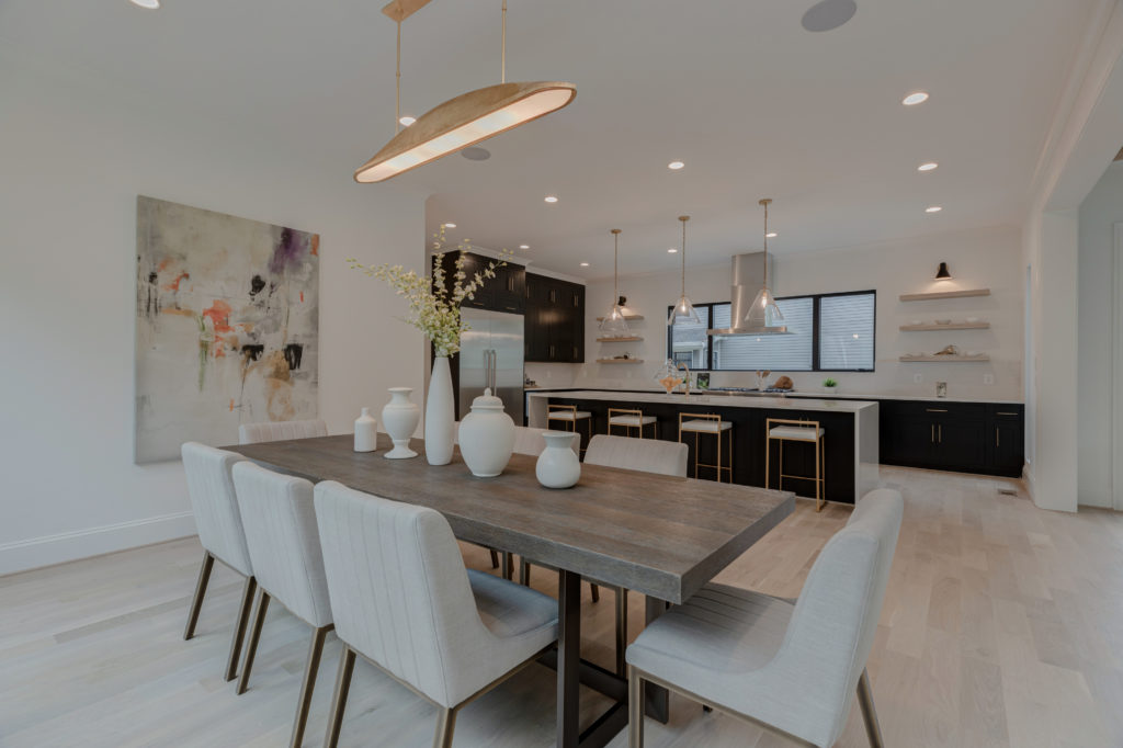 Eighteenth 8 Image gallery image